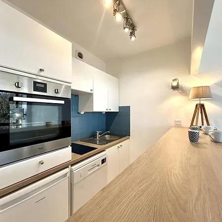 Garden Beach, T2 - Et Commerces A Proximite - - Lb340-002