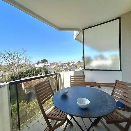 Garden Beach, T2 - Et Commerces A Proximite - - Lb340-002 *